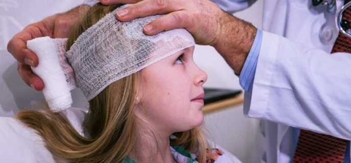 Почему порой давит на голову