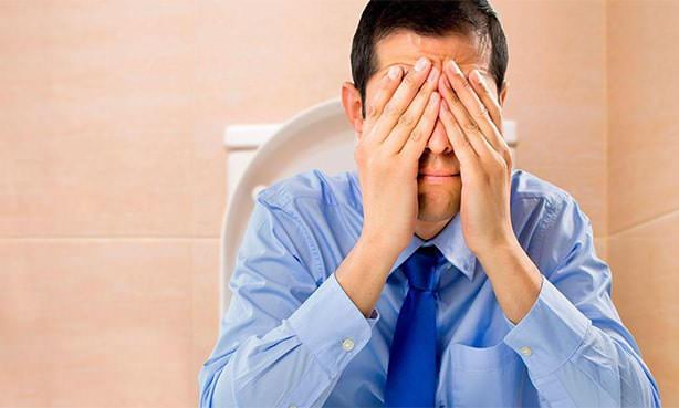 Боль при дефекации