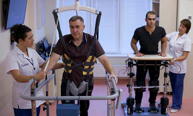 Восстановление после инсульта с реабилитологом