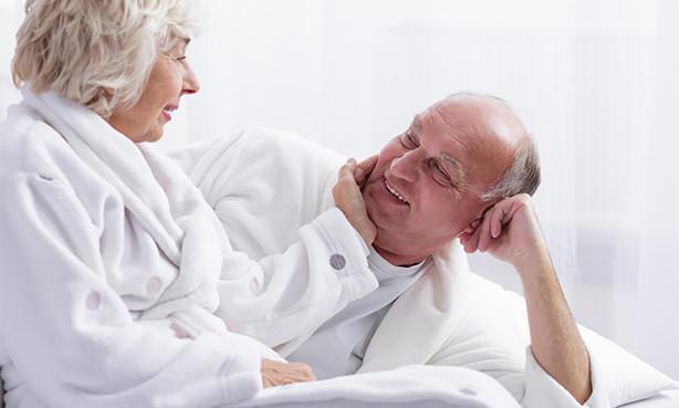 Проявление нежности к больному в постинсультный период