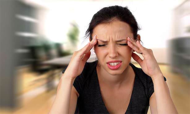 Головокружение у молодой женщины