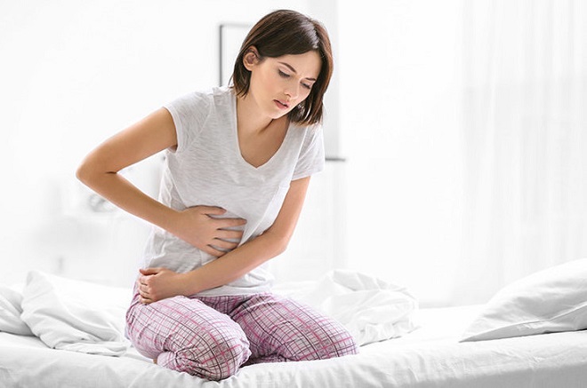 когда болит живот