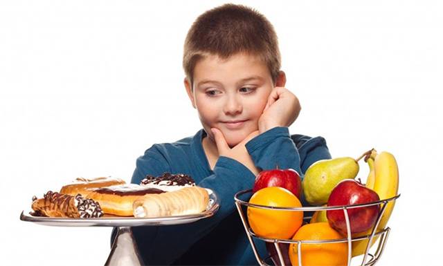 Сладости вредны детям
