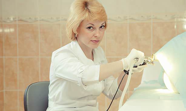 Врач проктолог