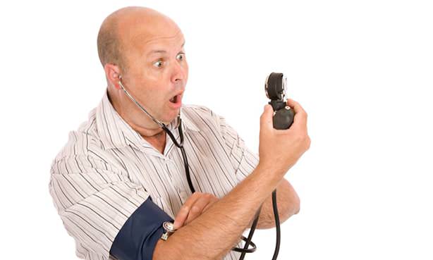 Скачок АД у мужчины