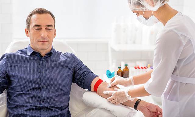 Анализ крови из вены у мужчин
