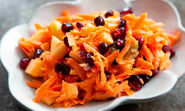 Салат морковно-смородинный