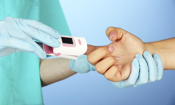 Измерение ЧСС у ребенка